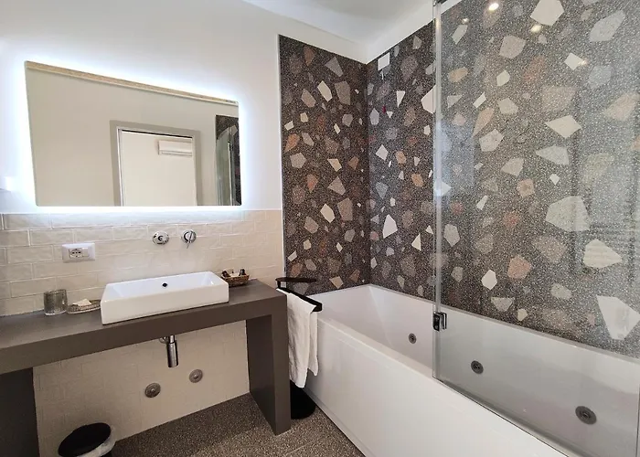 Visconti By Fna Hospitality 4*